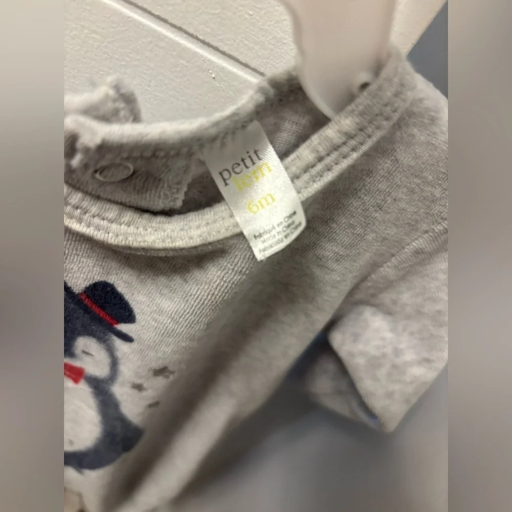 petit lem baby Penguin velour Footie Pajamas Size 6 Months Gray